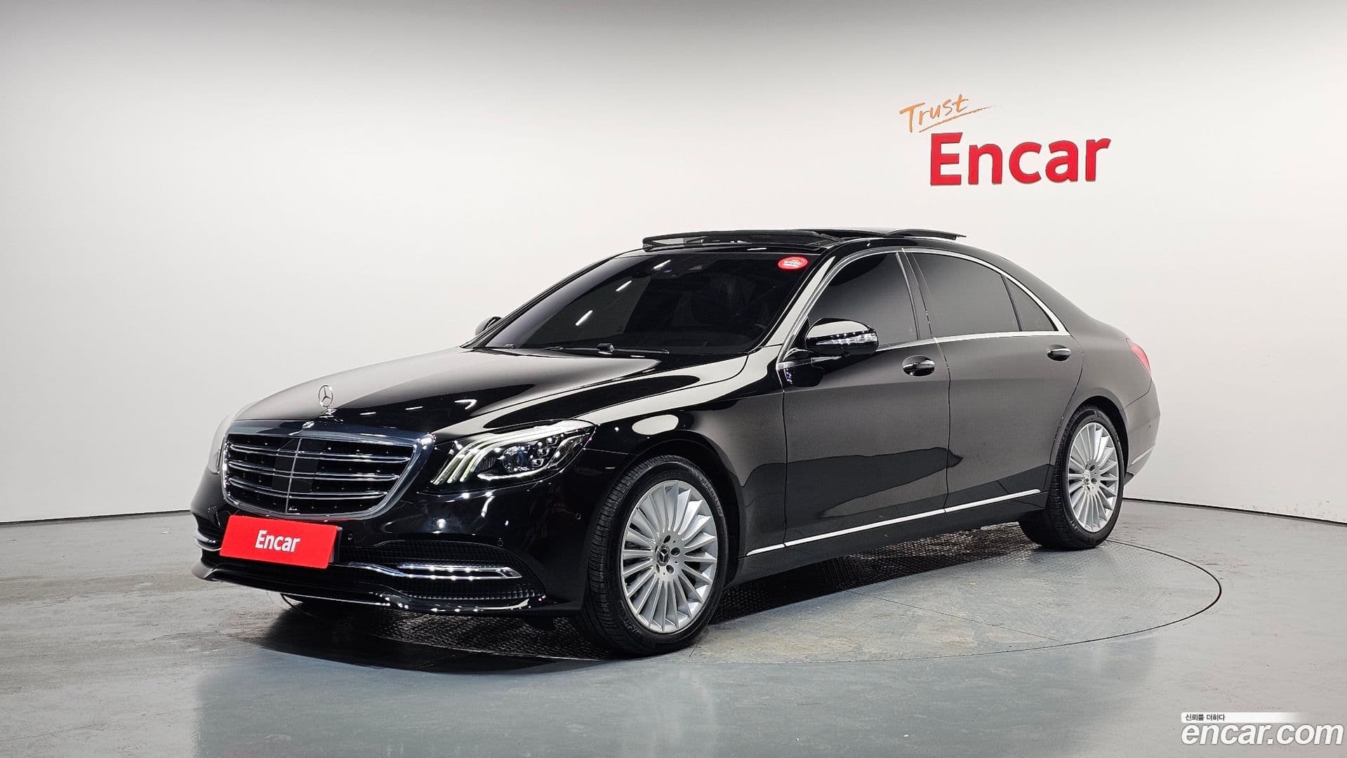 Main__Slider__Photo:S-Class Mercedes-Benz 2019.1-0