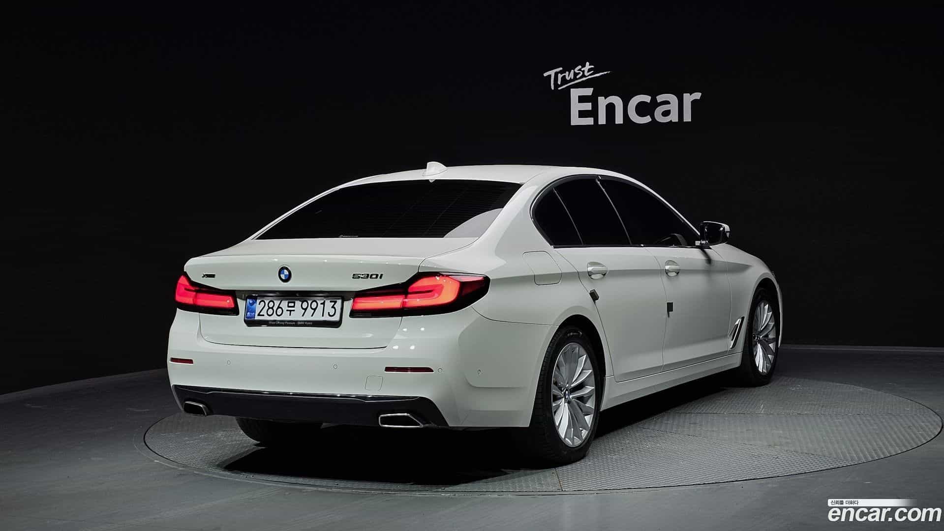 5-Series BMW 2022.7-OUTER-002