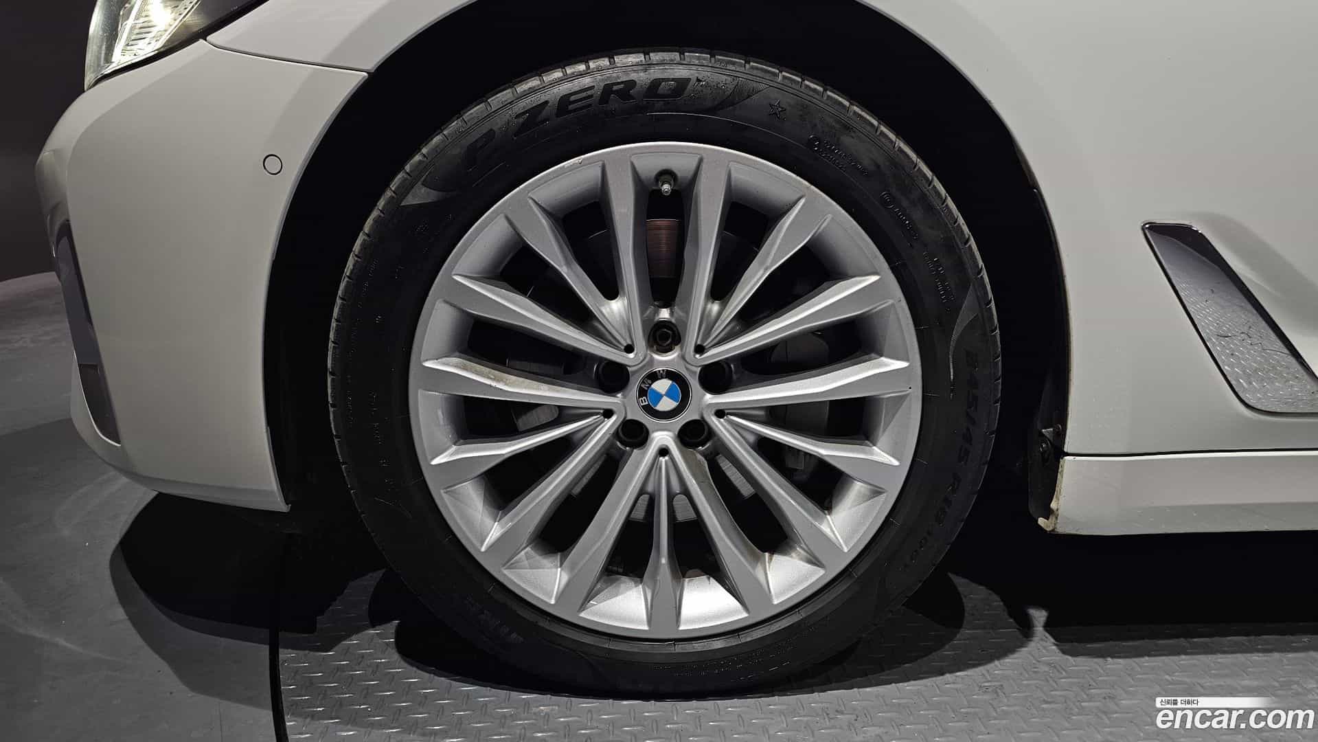 5-Series BMW 2022.7-OUTER-005