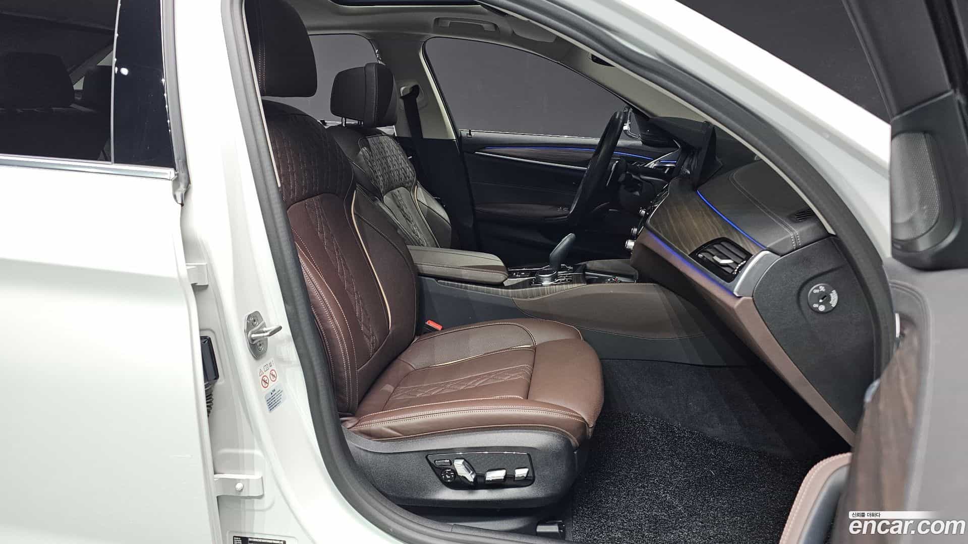 5-Series BMW 2022.7-INNER-010