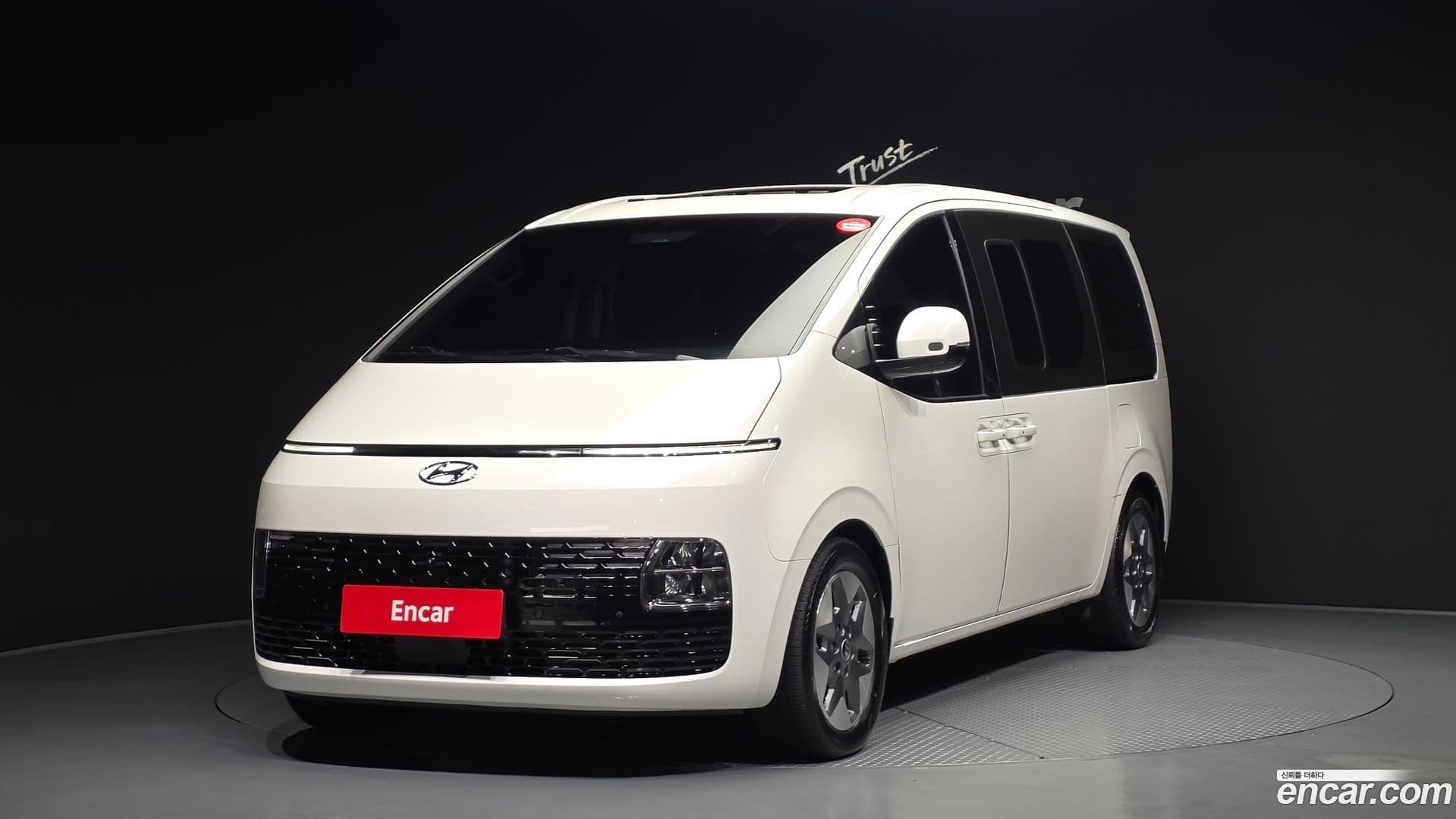 Main__Slider__Photo:Staria Hyundai 2021.6-0
