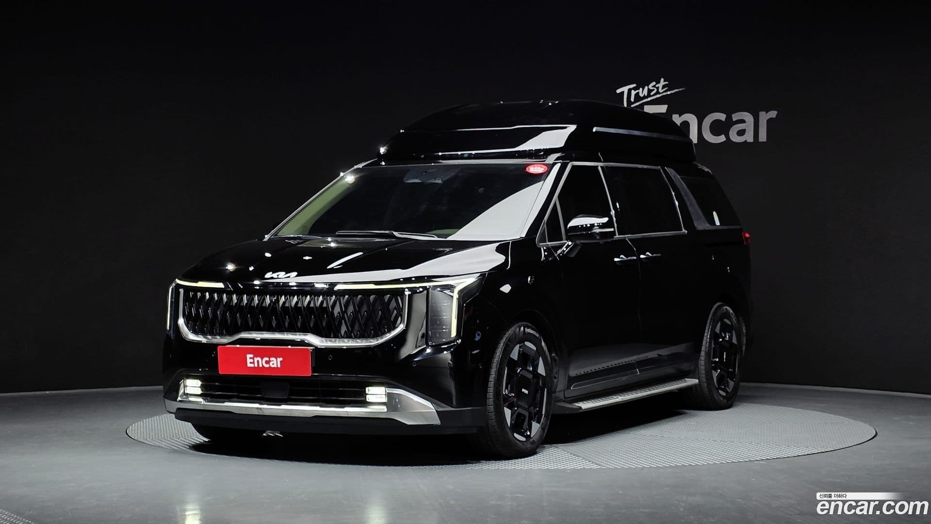 Main__Slider__Photo:Canival Kia 2024.6-0