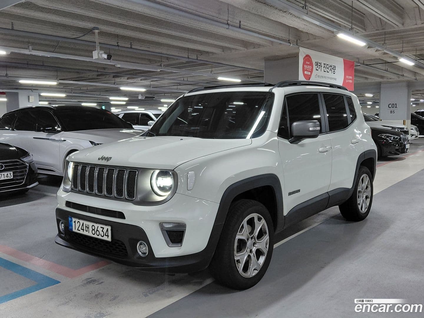 Main__Slider__Photo:Renegade Jeep 2021.6-0