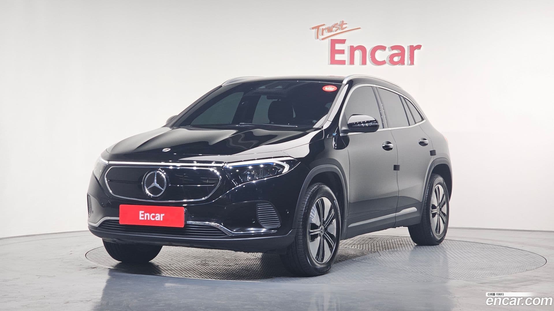 Main__Slider__Photo:EQA Mercedes-Benz 2021.6-0