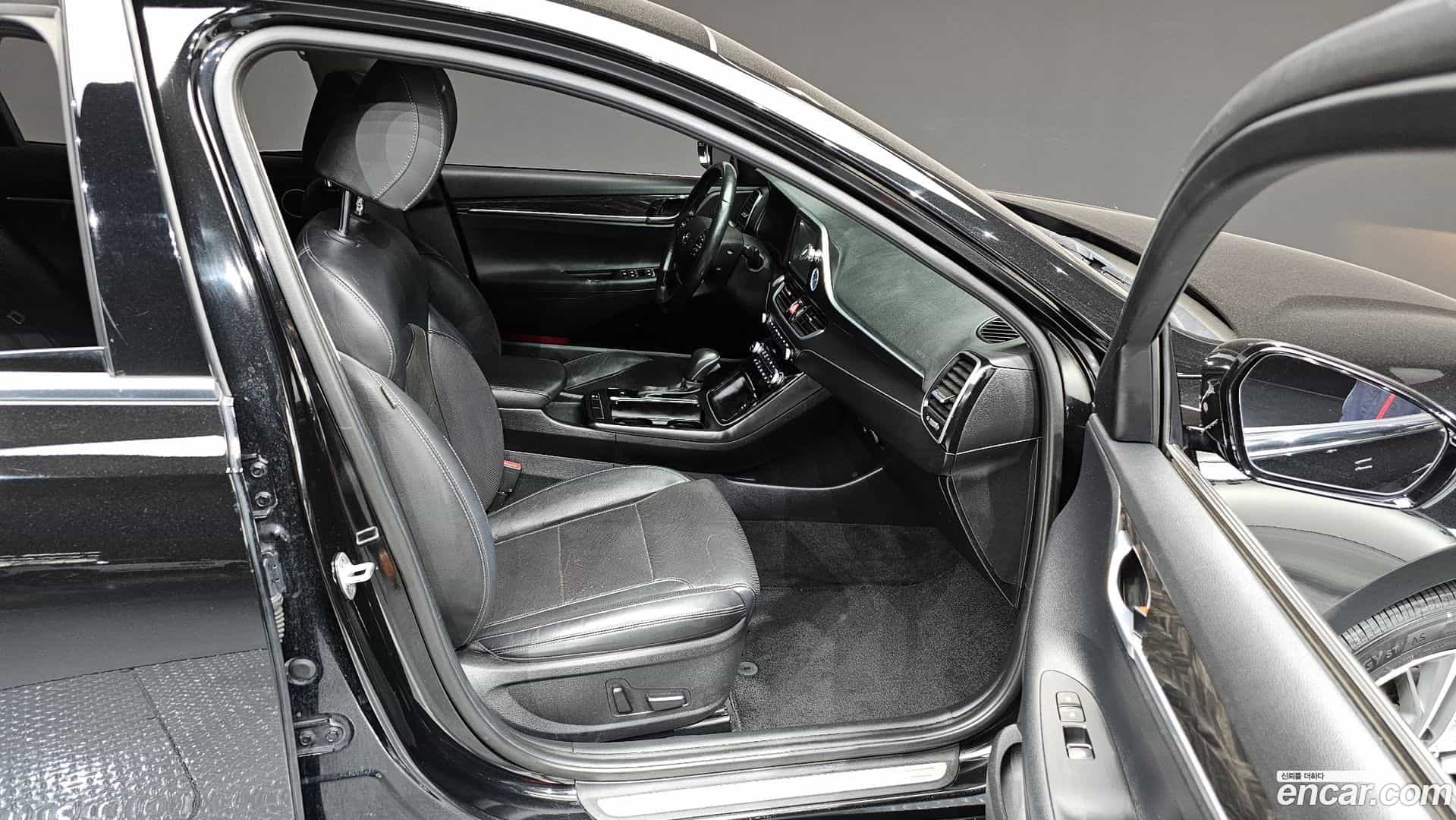 Grandeur Hyundai 2017.10-OPTION-016