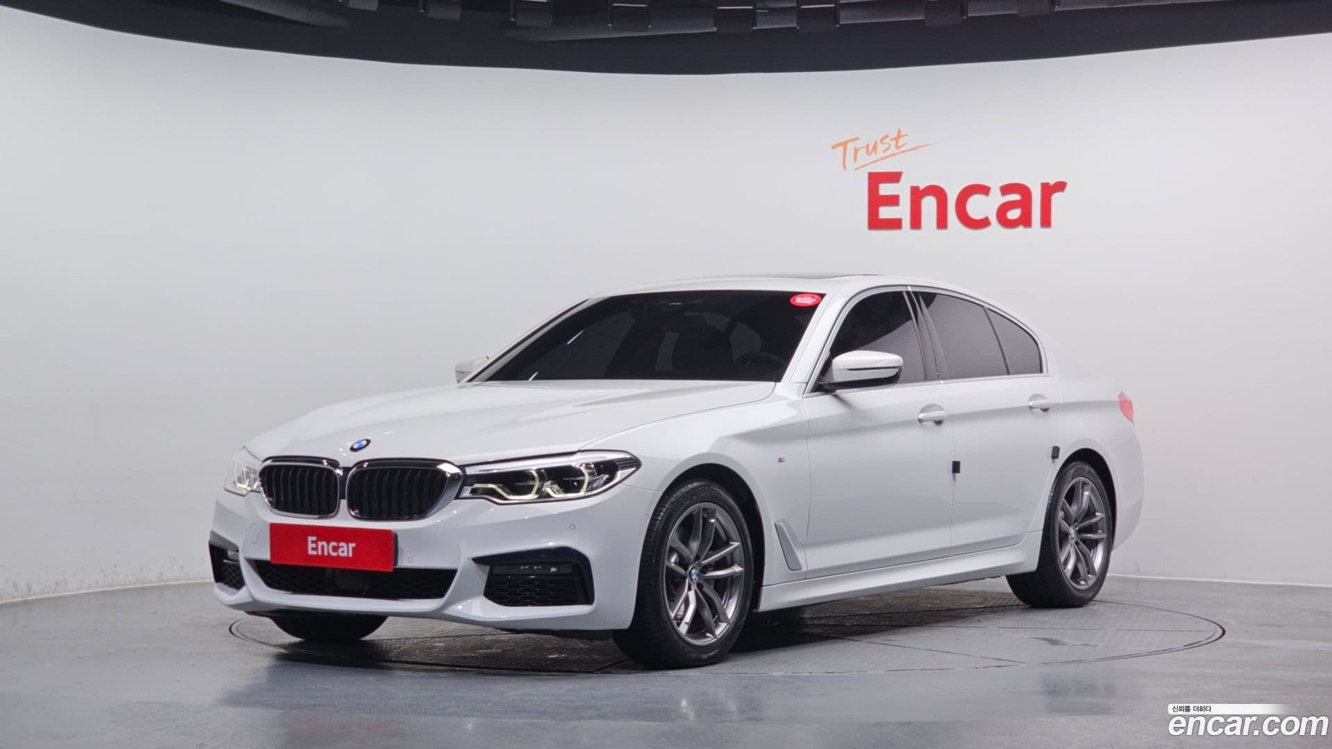Main__Slider__Photo:5-Series BMW 2020.6-0