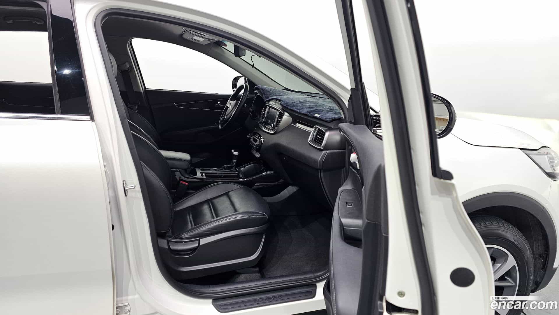 Sorento Kia 2017.7-OPTION-015