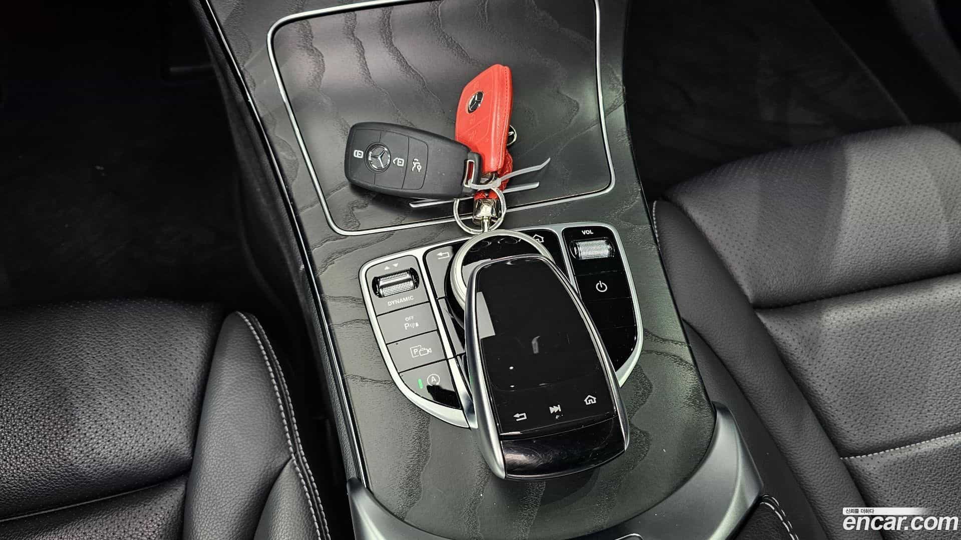 C-Class Mercedes-Benz 2019.6-OPTION-019