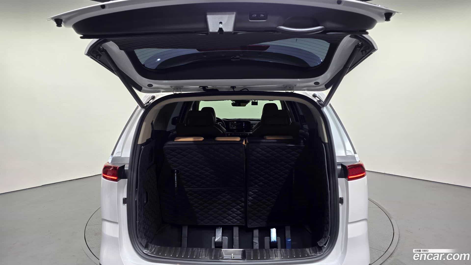 Canival Kia 2021.2-OPTION-024
