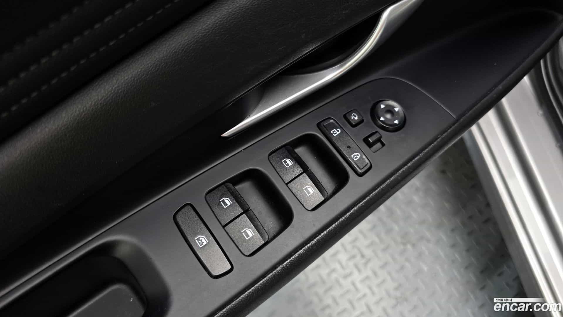 AVANTE Hyundai 2023.0-OPTION-018