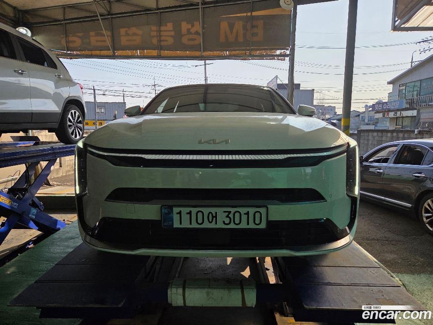 Main__Slider__Photo:K8 Kia 2025.1-0