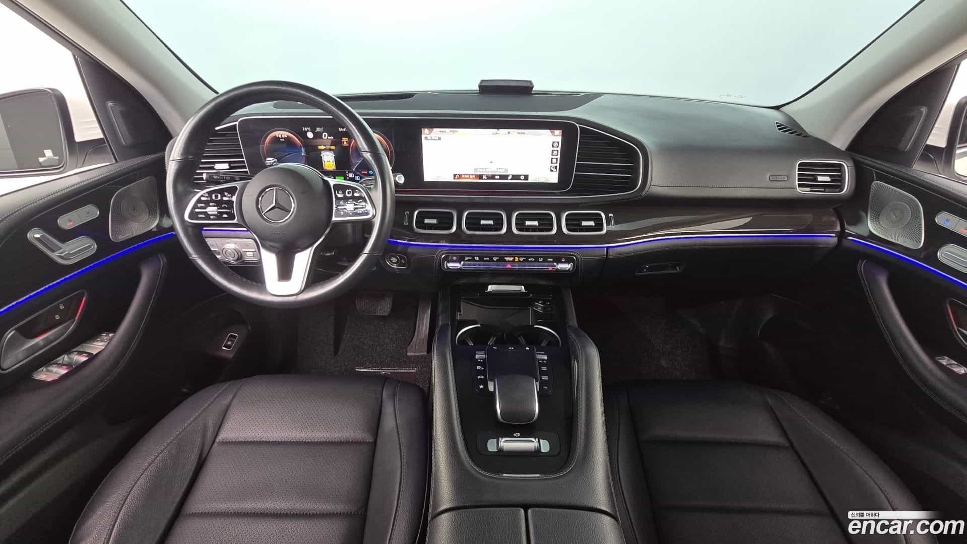 GLE-Class Mercedes-Benz 2022.9-INNER-007