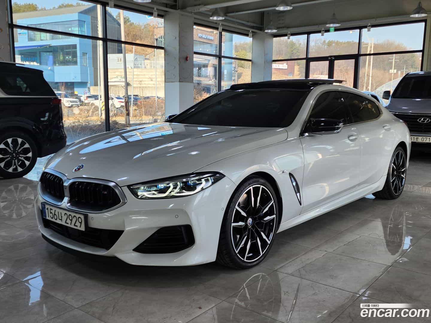 8-Series BMW 2022.9-OUTER-001