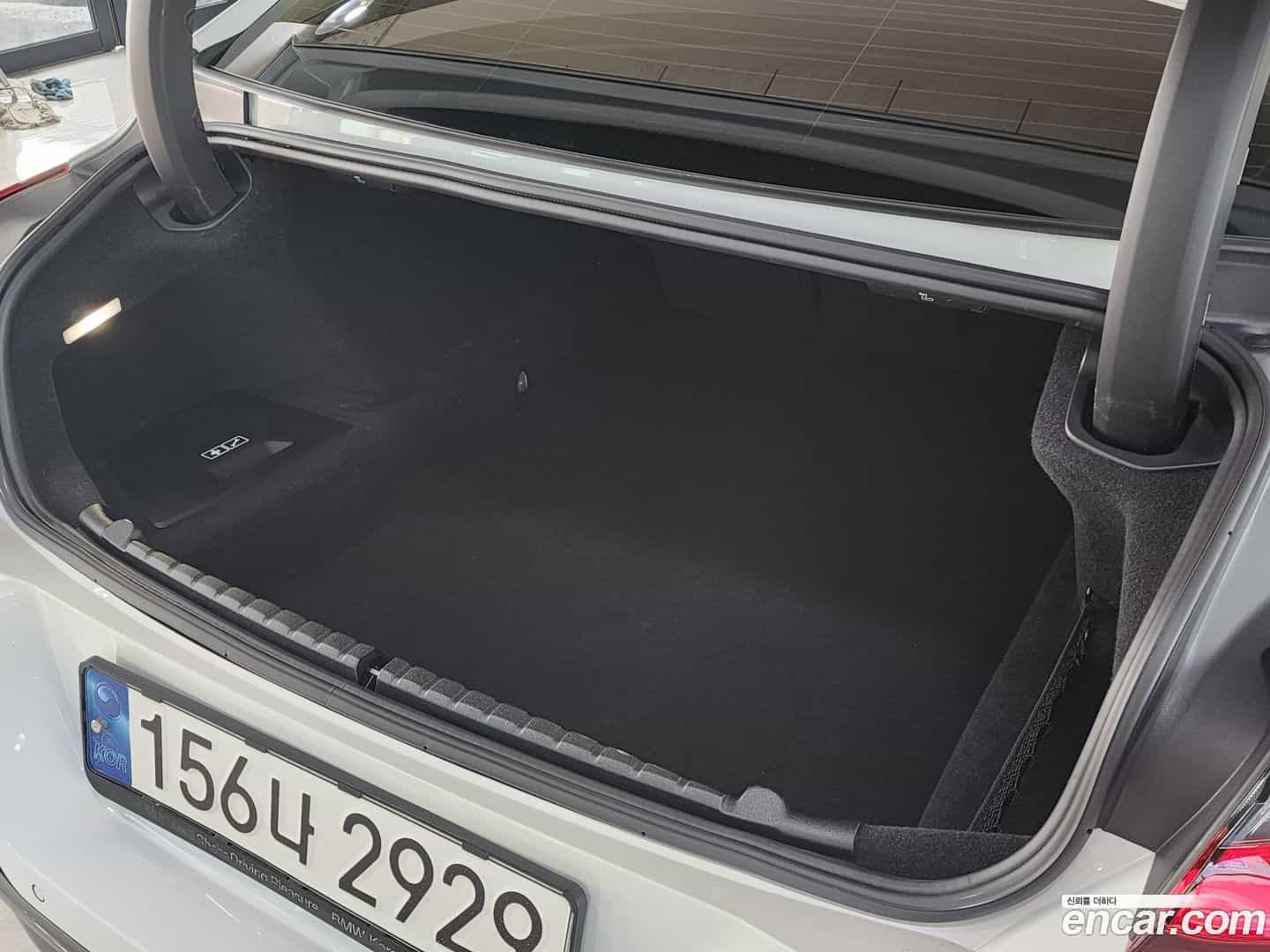 8-Series BMW 2022.9-OPTION-023