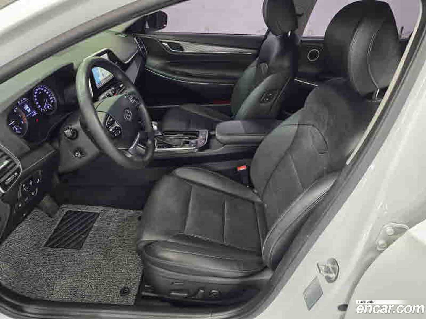 Grandeur Hyundai 2017.3-OPTION-023