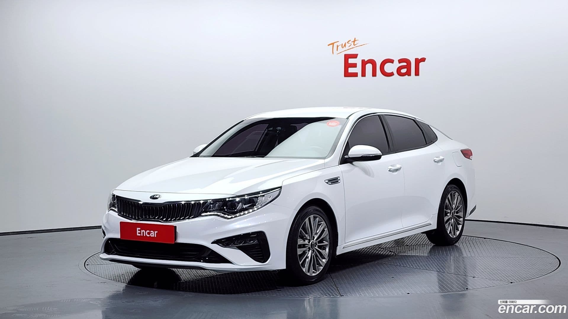 Main__Slider__Photo:K5 Kia 2019.6-0