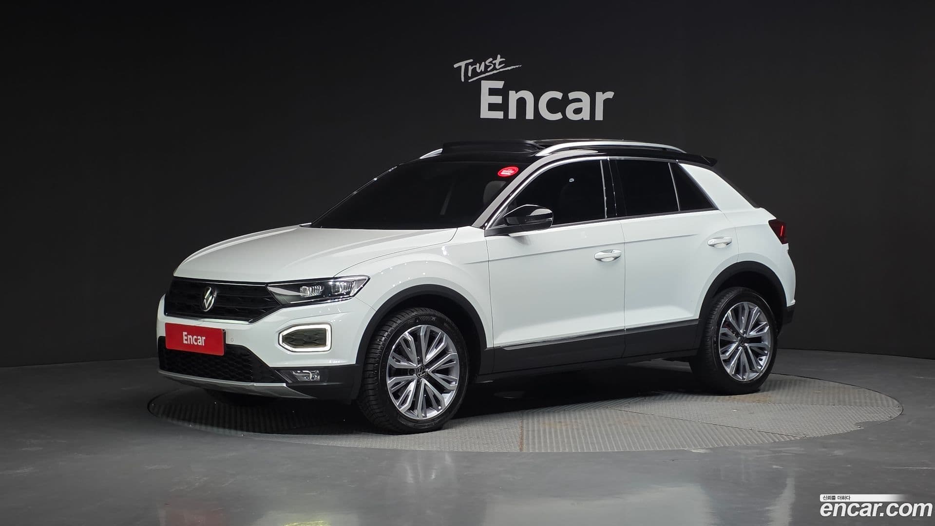 Main__Slider__Photo:T-Roc Volkswagen 2022.2-0