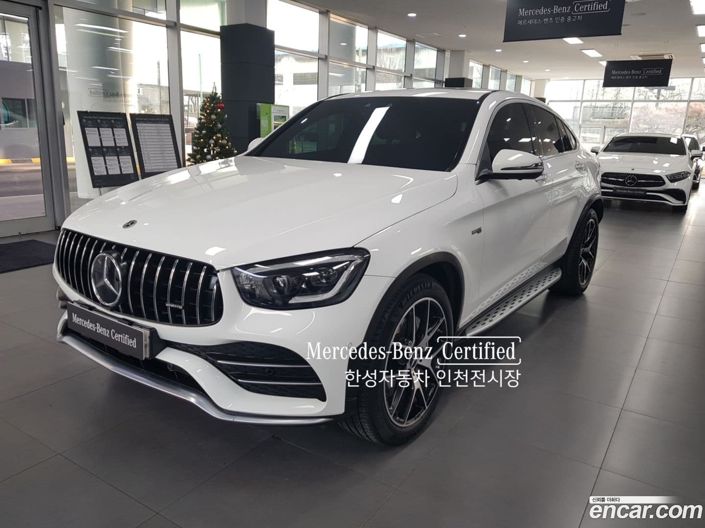Main__Slider__Photo:GLC-Class Mercedes-Benz 2021.3-0