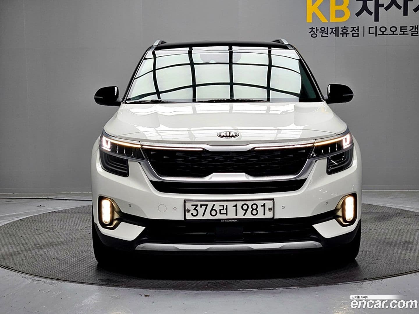 Main__Slider__Photo:Seltos Kia 2019.11-0
