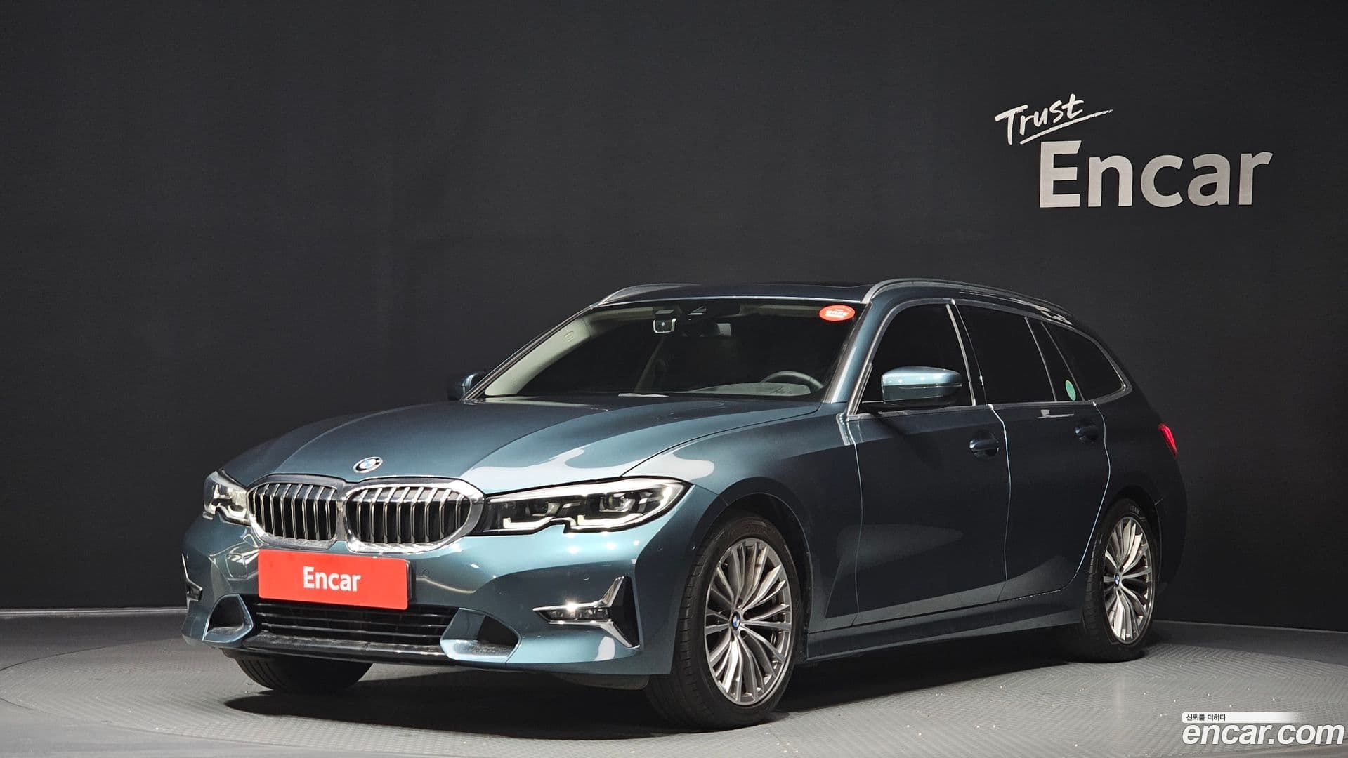Main__Slider__Photo:3-Series BMW 2021.4-0