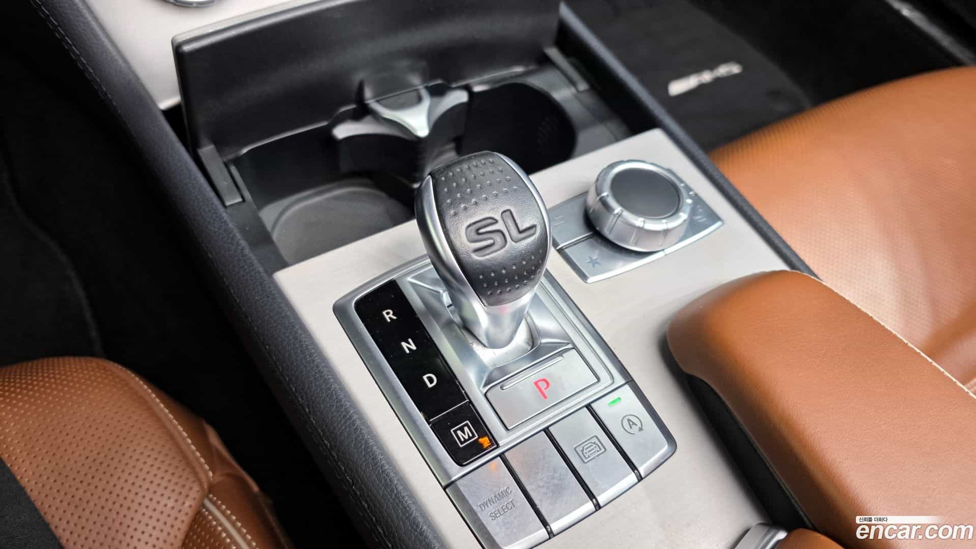 SL-Class Mercedes-Benz 2019.5-INNER-009