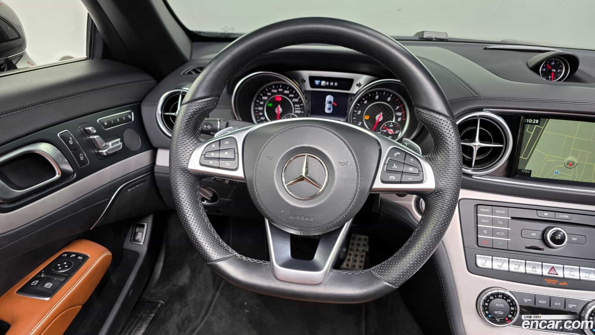 SL-Class Mercedes-Benz 2019.5-OPTION-016