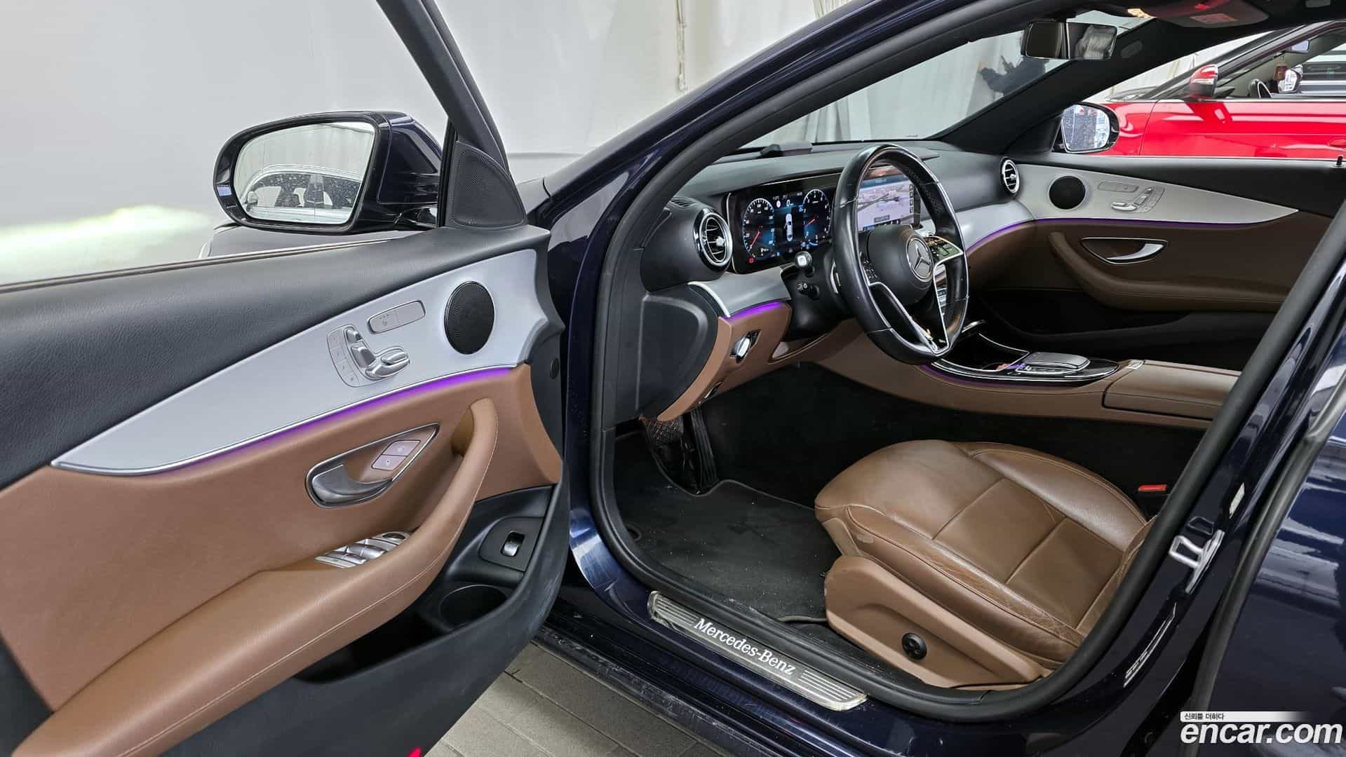 E-Class Mercedes-Benz 2021.0-INNER-010