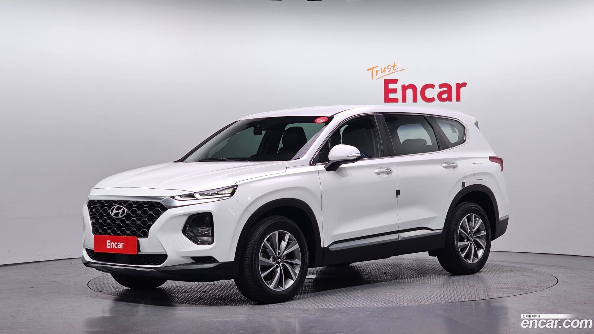 Main__Slider__Photo:Santafe Hyundai 2019.10-0