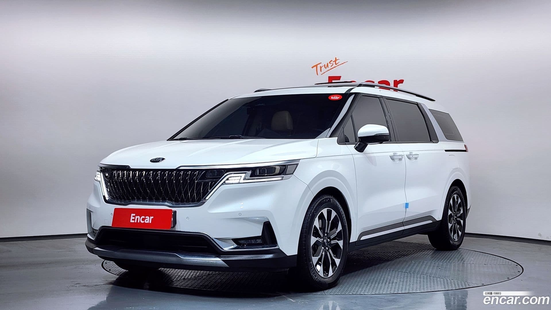 Main__Slider__Photo:Canival Kia 2020.9-0