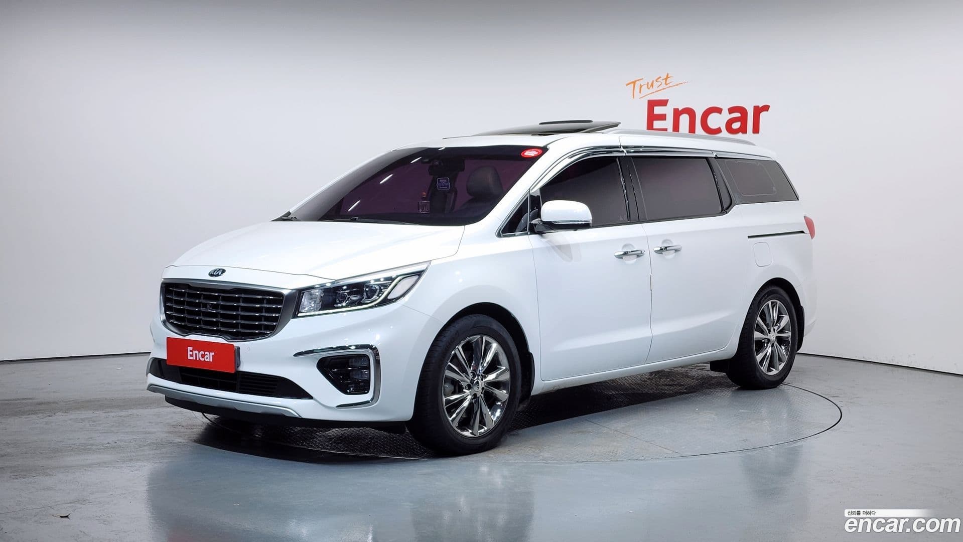 Main__Slider__Photo:Canival Kia 2018.7-0
