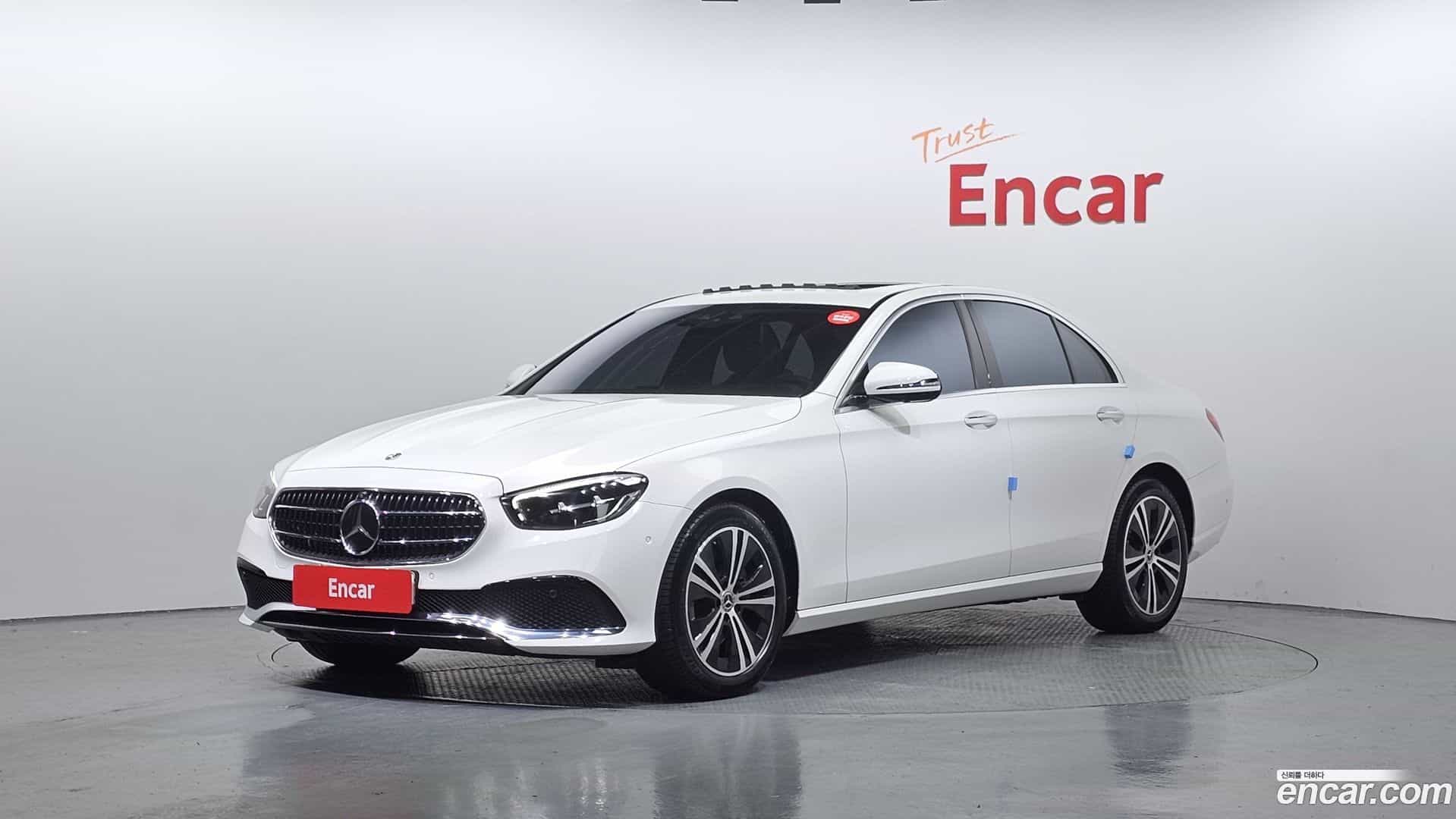 E-Class Mercedes-Benz 2022.1-OUTER-001