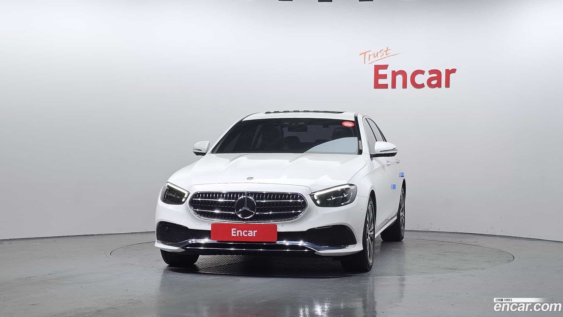 E-Class Mercedes-Benz 2022.1-OUTER-003