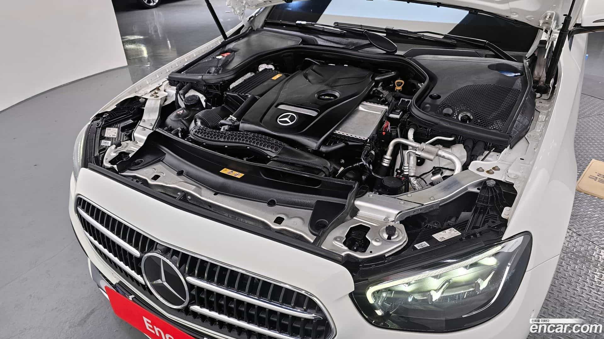 E-Class Mercedes-Benz 2022.1-INNER-006