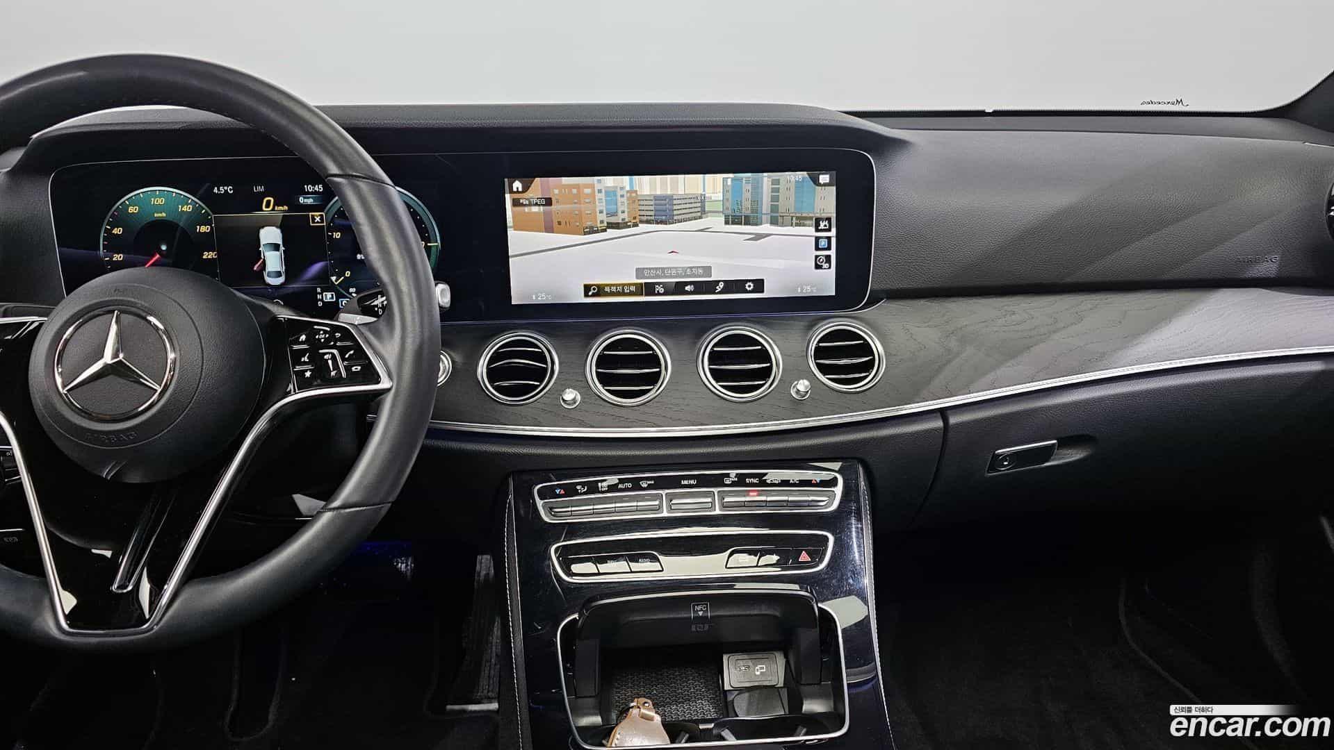 E-Class Mercedes-Benz 2022.1-OPTION-023