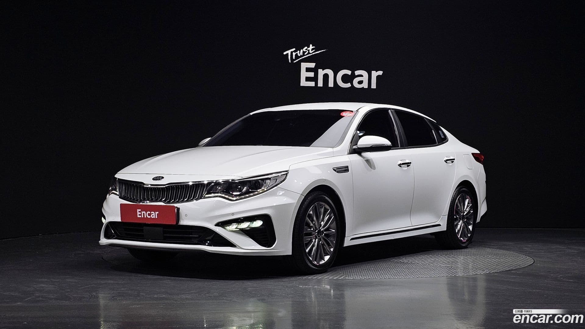 Main__Slider__Photo:K5 Kia 2018.7-0