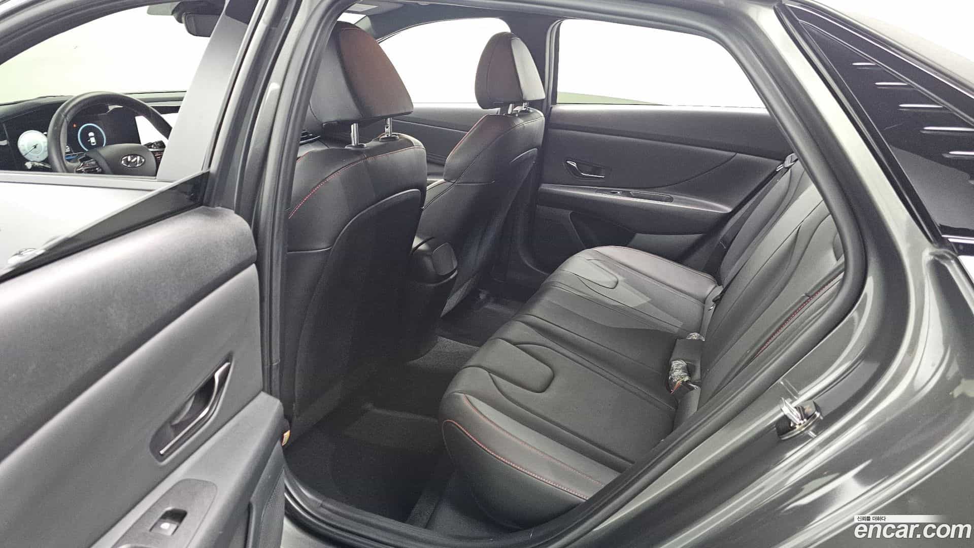 AVANTE Hyundai 2021.11-OPTION-016