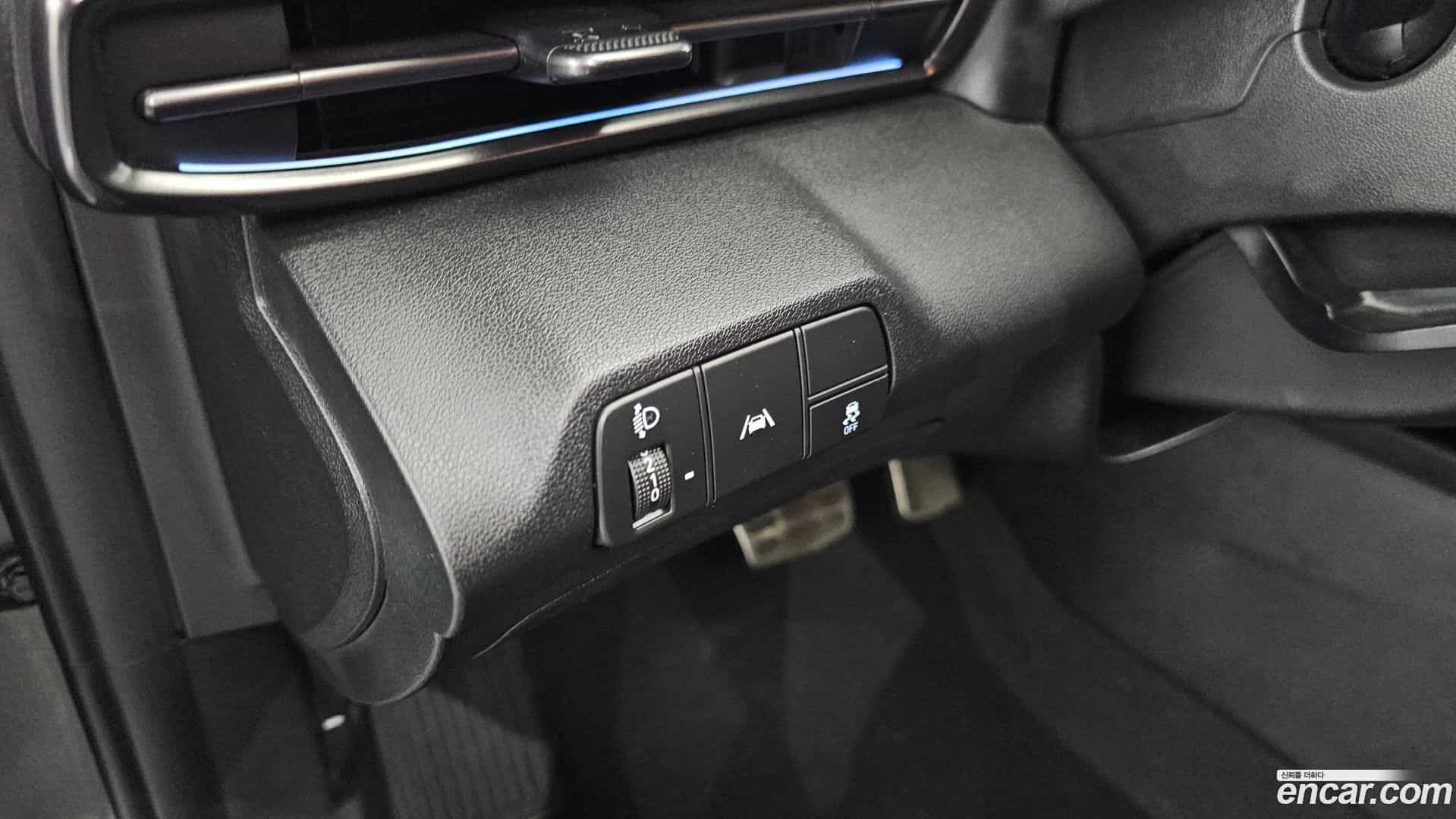 AVANTE Hyundai 2021.11-OPTION-020