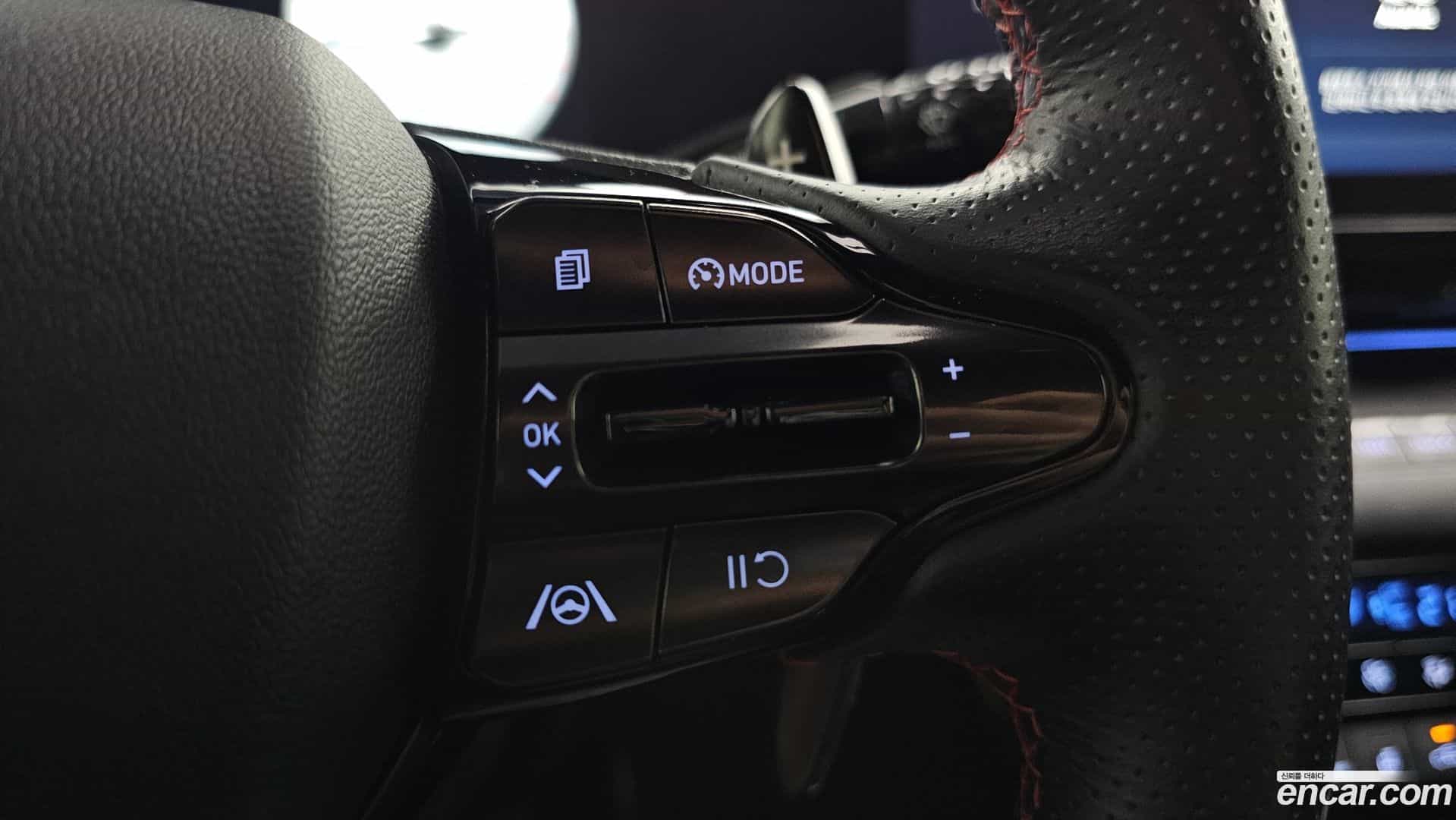 AVANTE Hyundai 2021.11-OPTION-023
