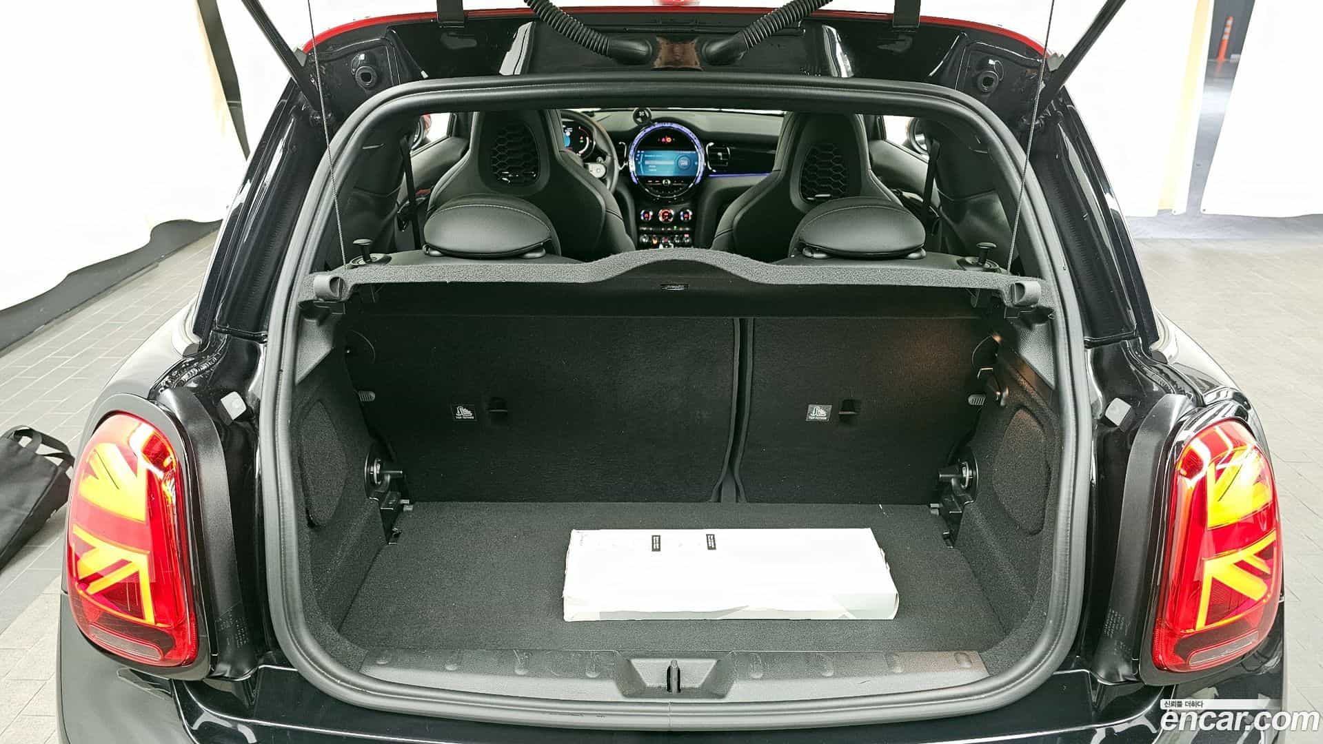 Cooper Mini 2023.4-OPTION-024
