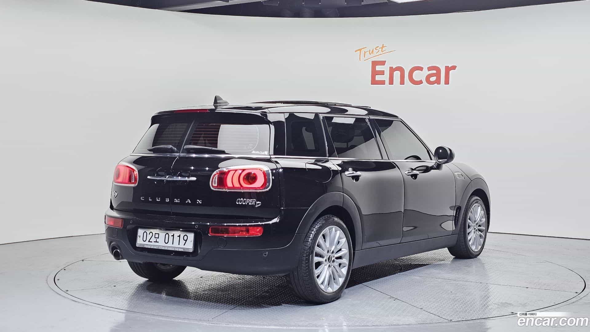 Clubman Mini 2016.6-OUTER-002