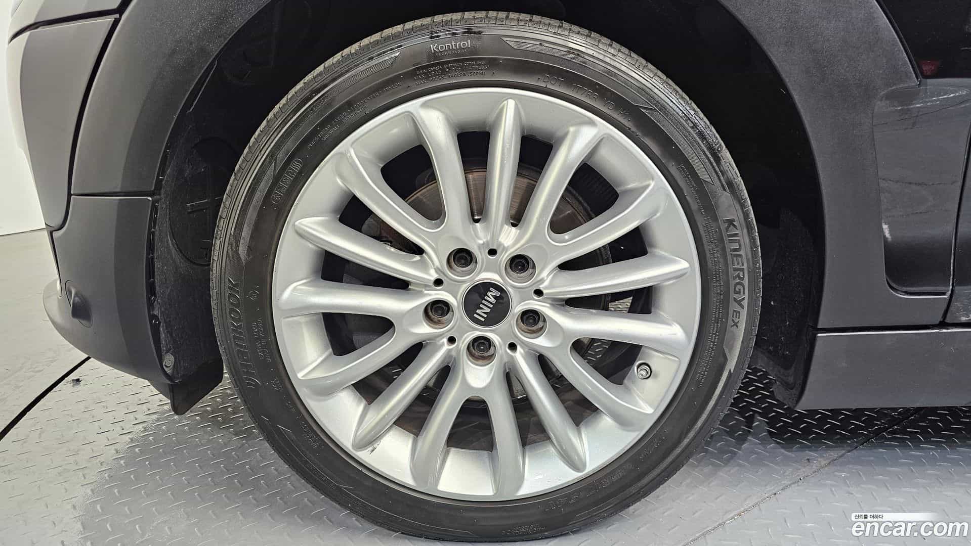 Clubman Mini 2016.6-OUTER-005