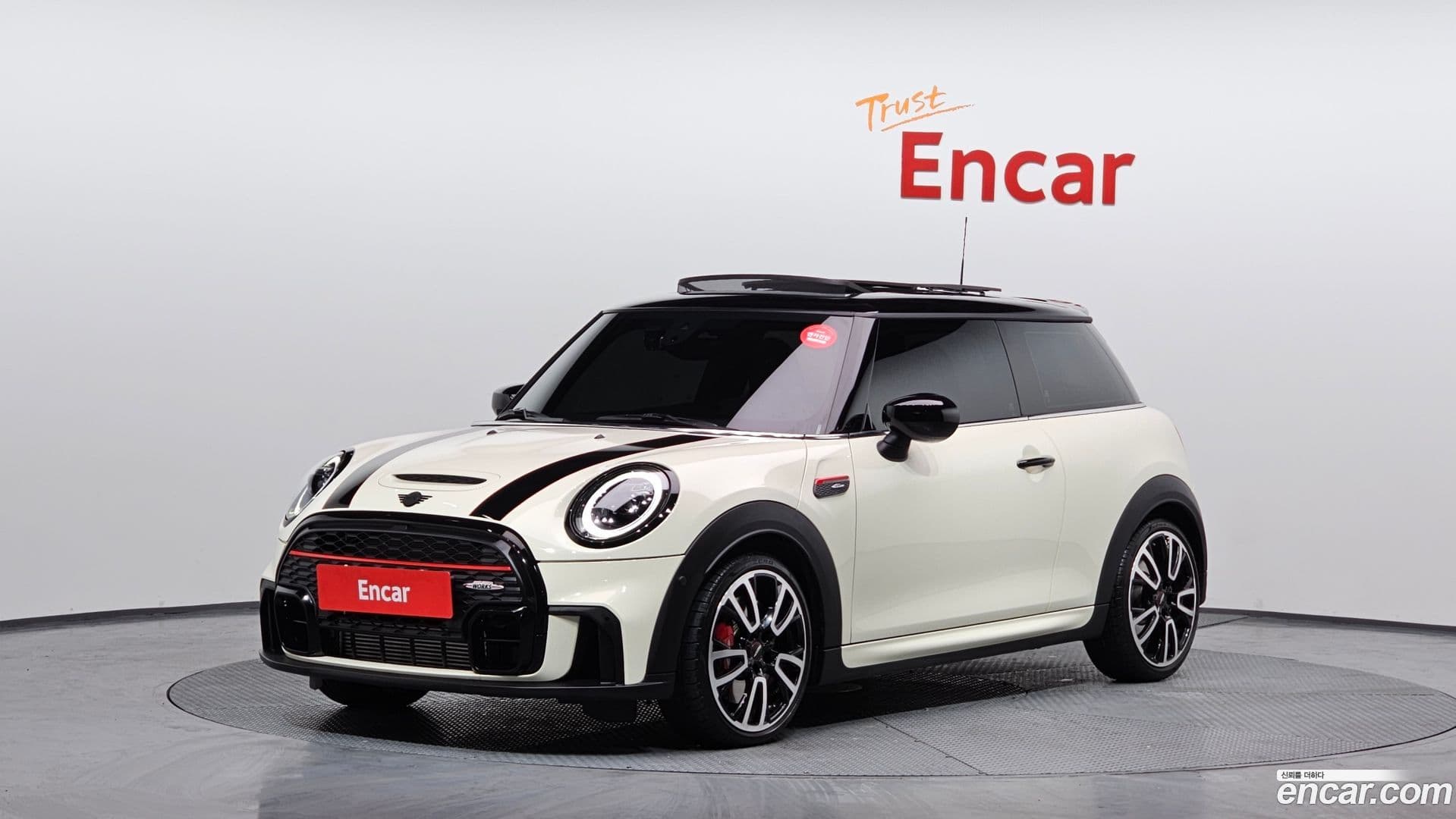 Main__Slider__Photo:Cooper Mini 2021.8-0