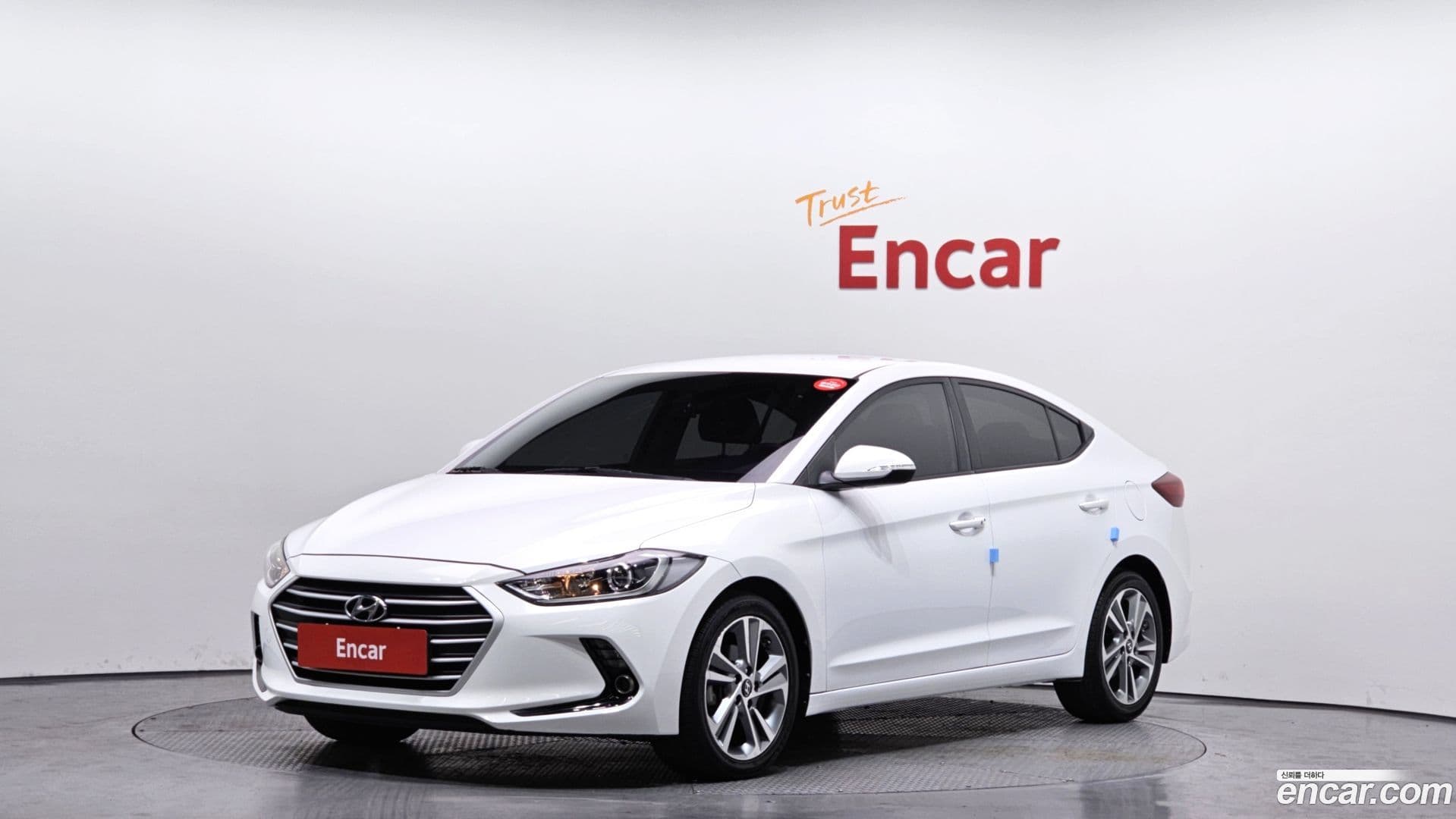 Main__Slider__Photo:AVANTE Hyundai 2017.2-0