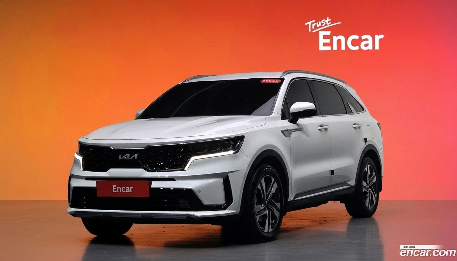 Main__Slider__Photo:Sorento Kia 2021.11-0