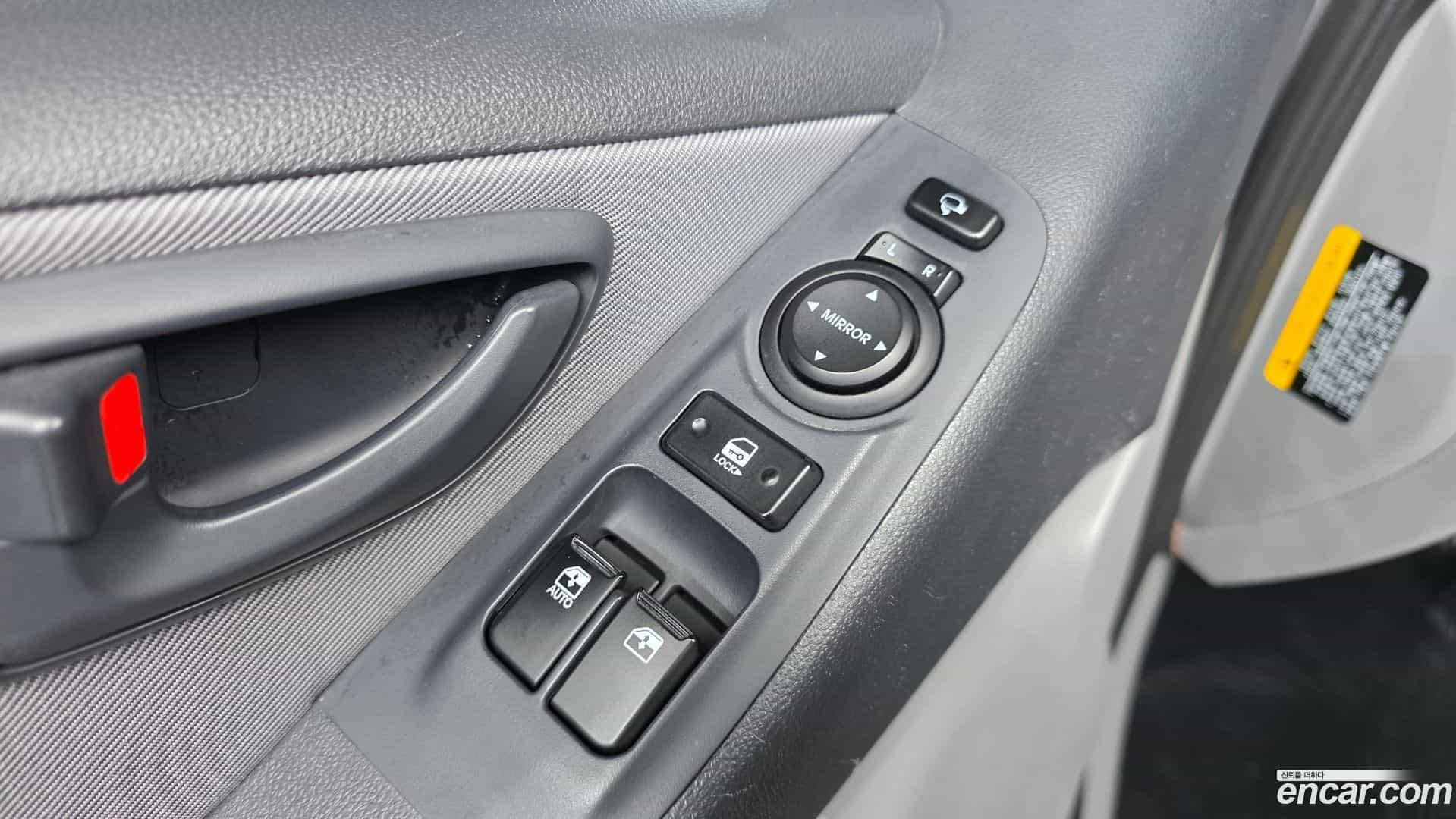 Starex Hyundai 2019.0-OPTION-016