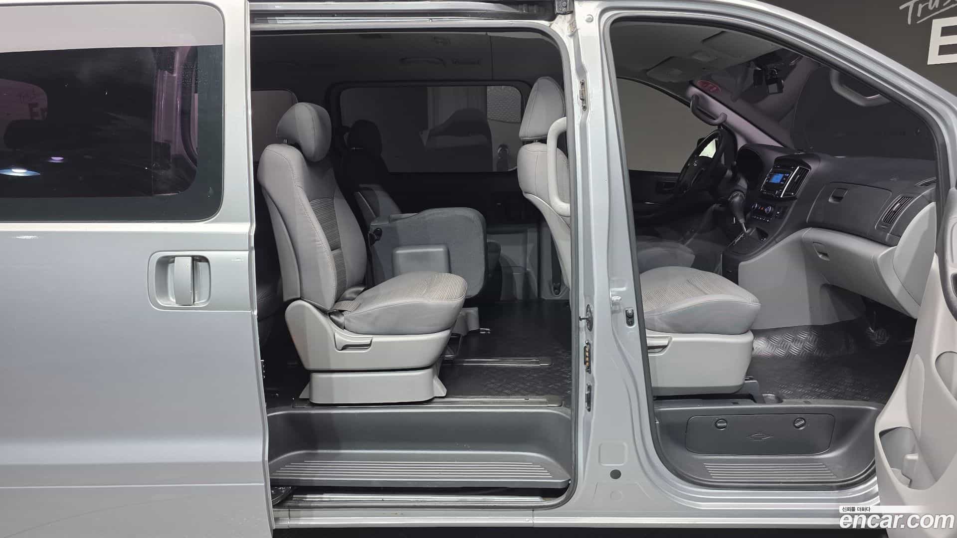Starex Hyundai 2019.0-OPTION-022