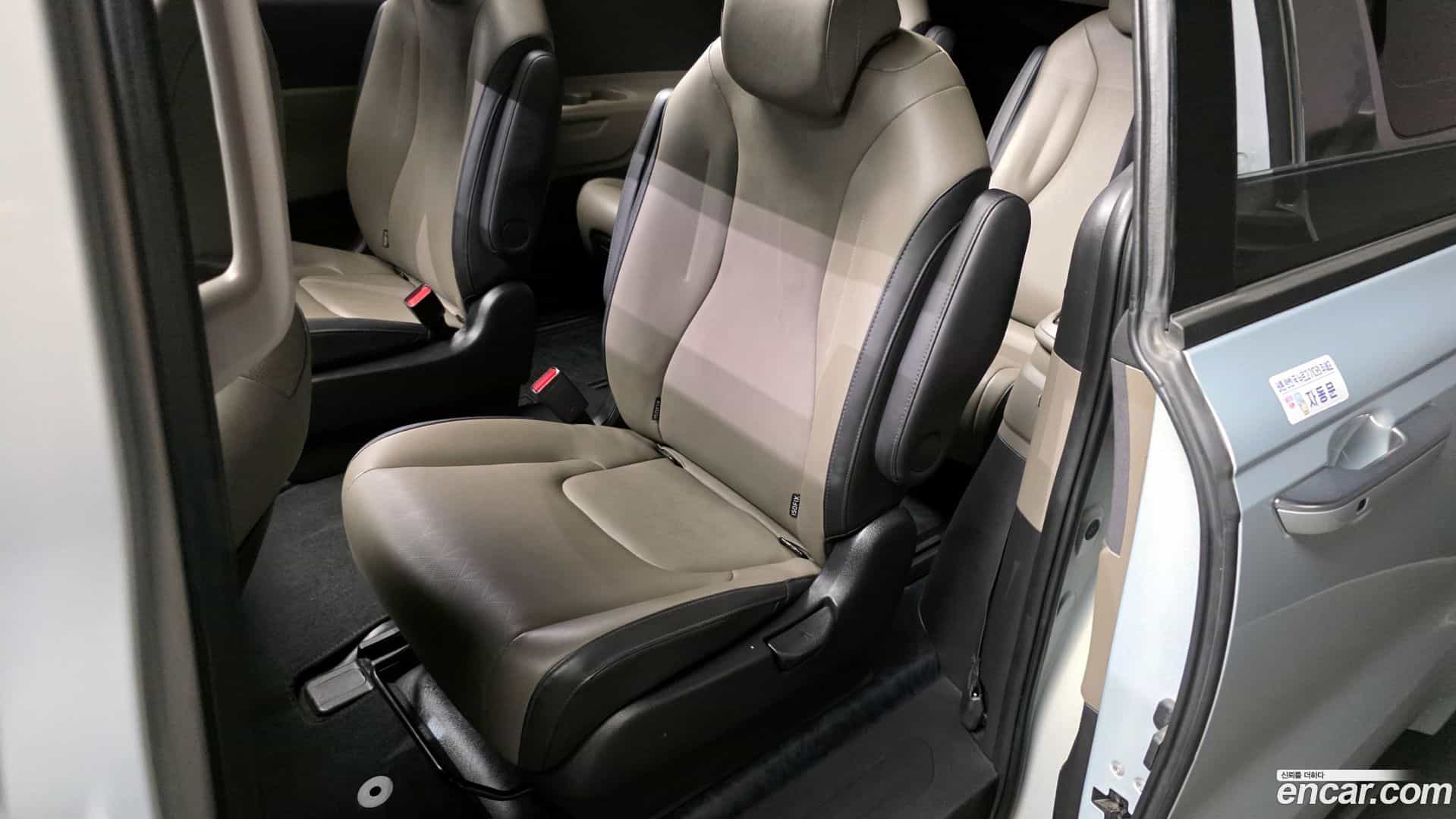 Canival Kia 2023.11-OPTION-015