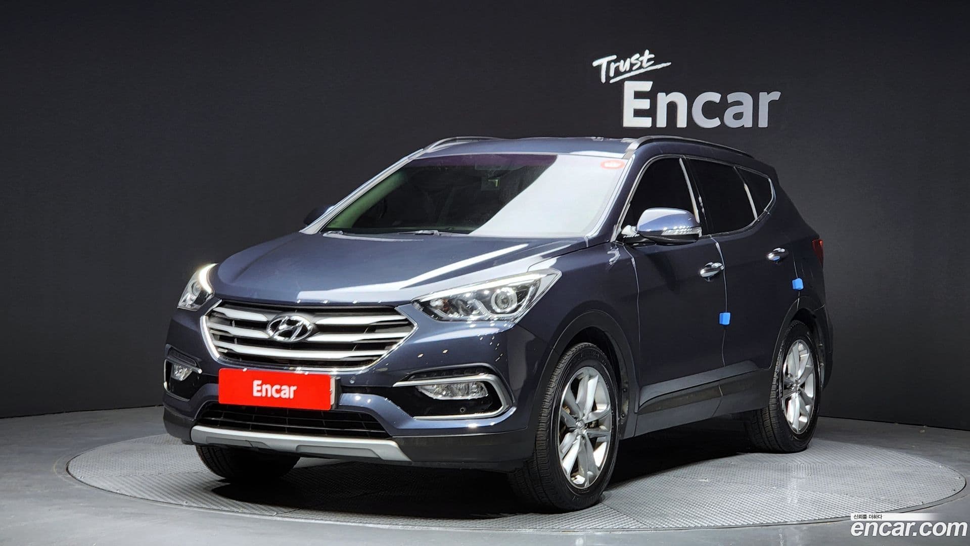 Main__Slider__Photo:Santafe Hyundai 2015.7-0