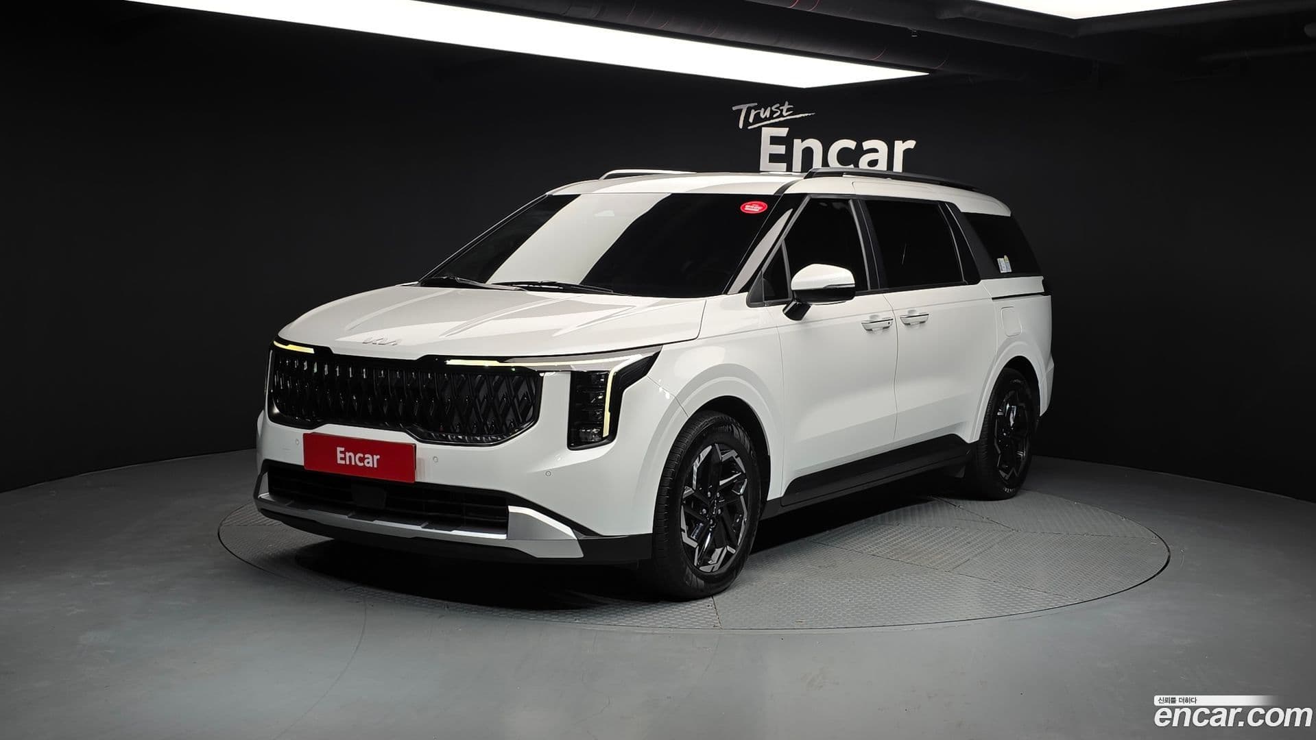 Main__Slider__Photo:Canival Kia 2024.2-0