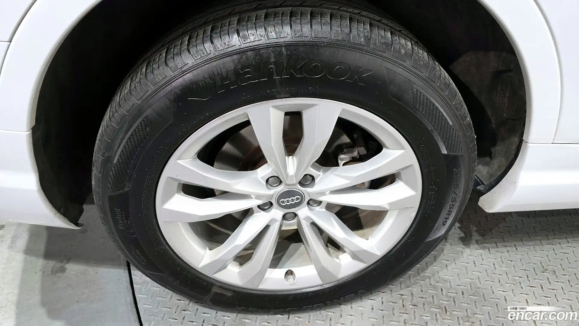Q7 Audi 2019.10-OUTER-005